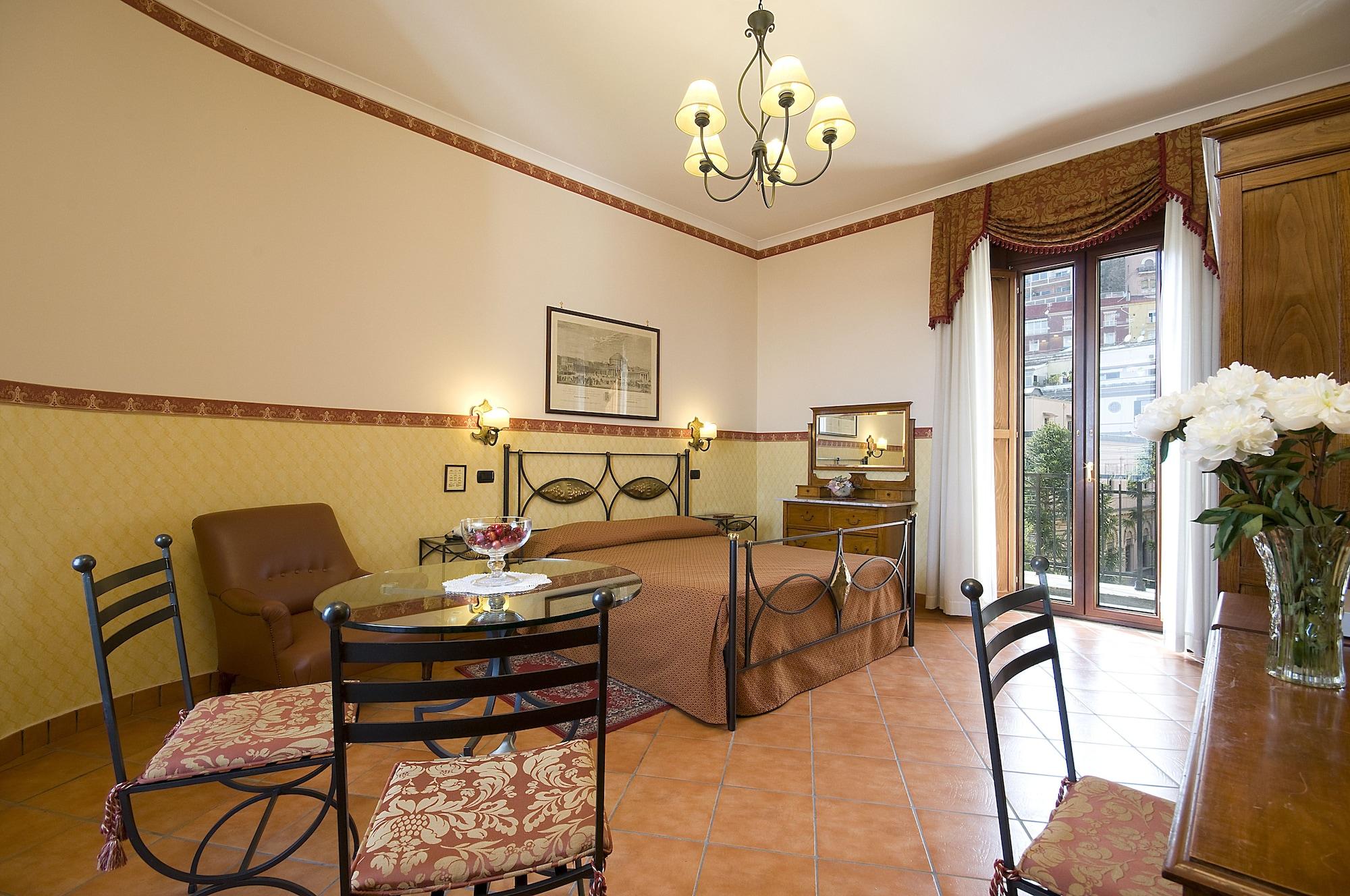 Pinto-Storey Hotel Naples Exterior photo