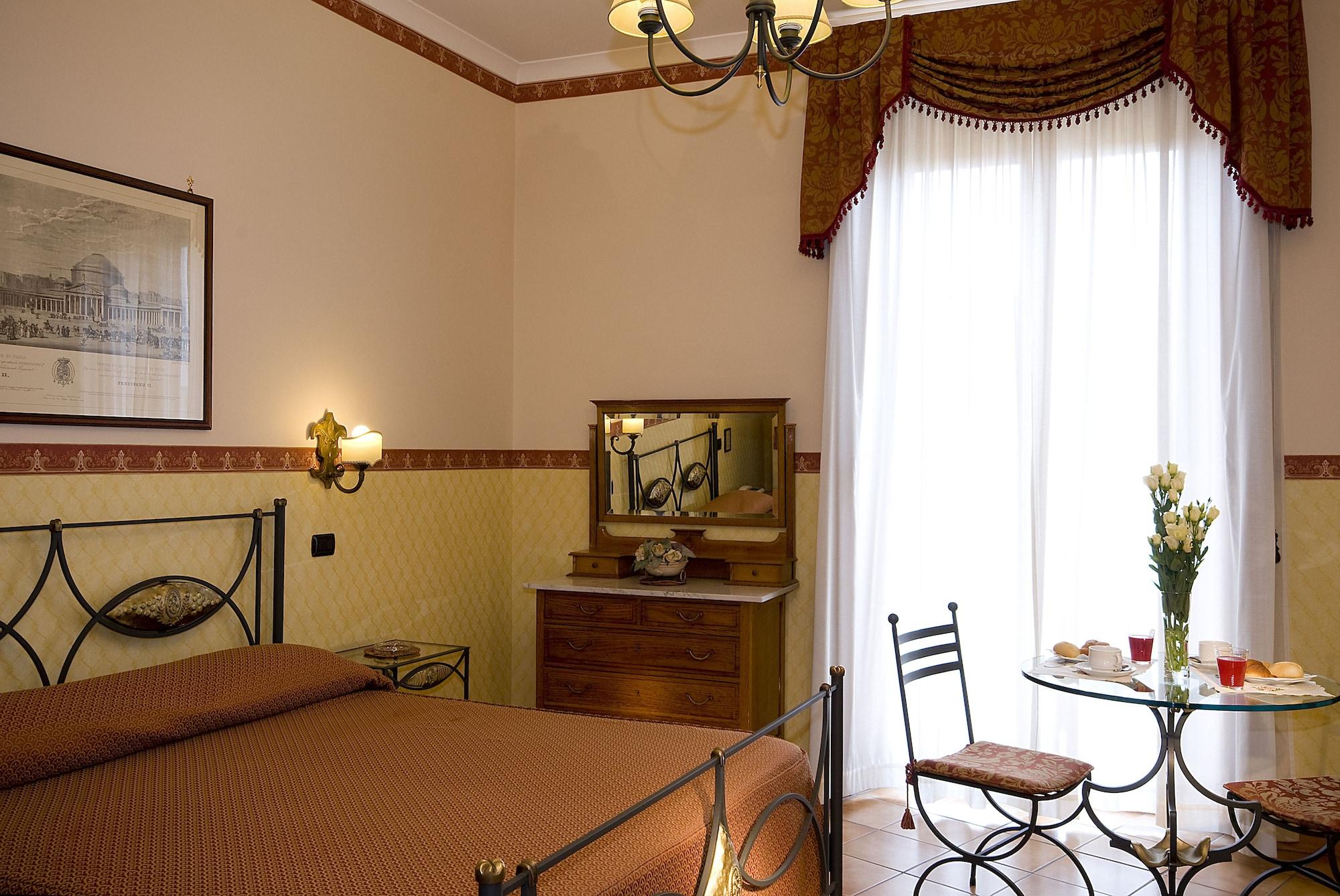 Pinto-Storey Hotel Naples Exterior photo
