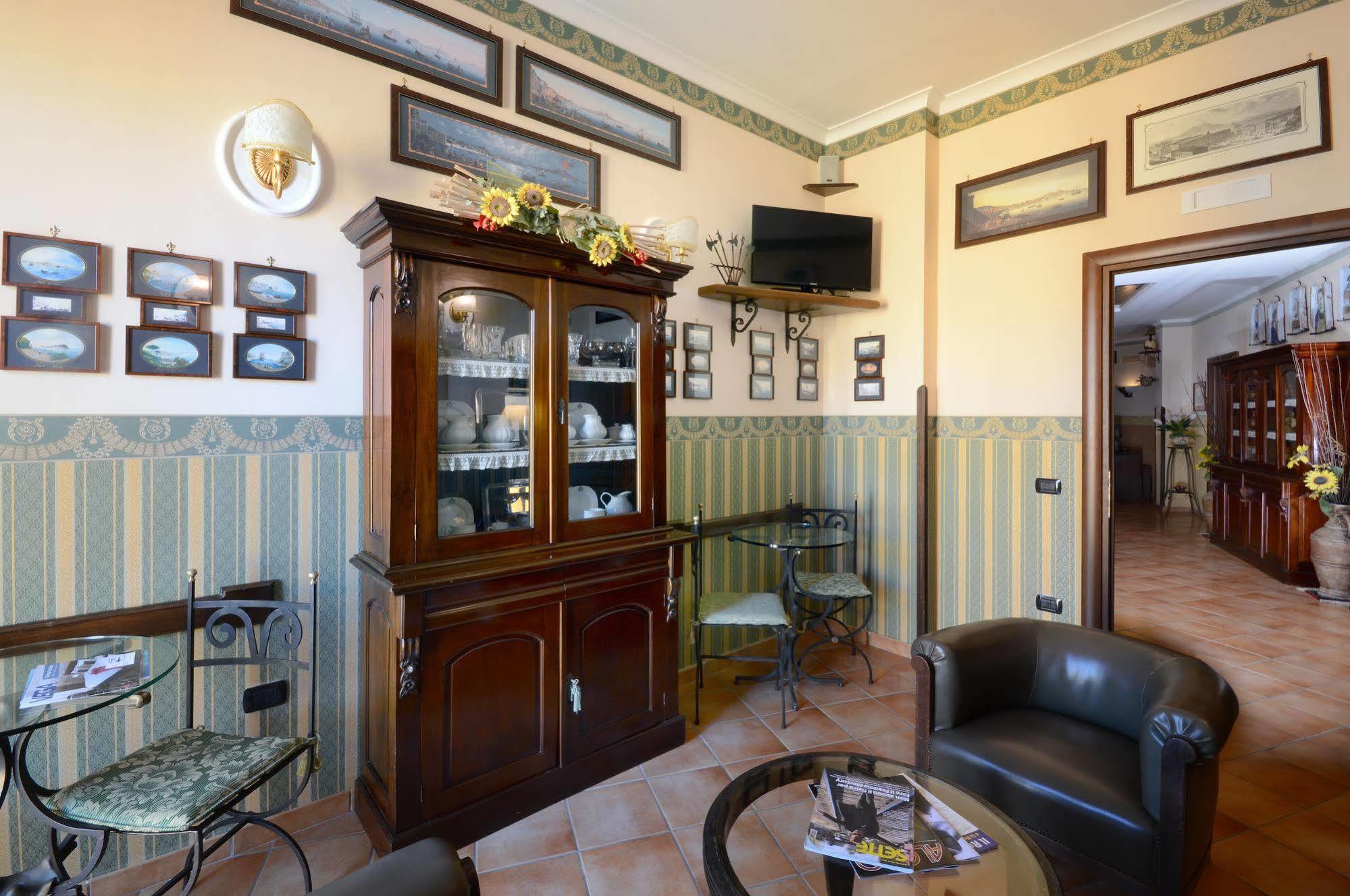 Pinto-Storey Hotel Naples Exterior photo